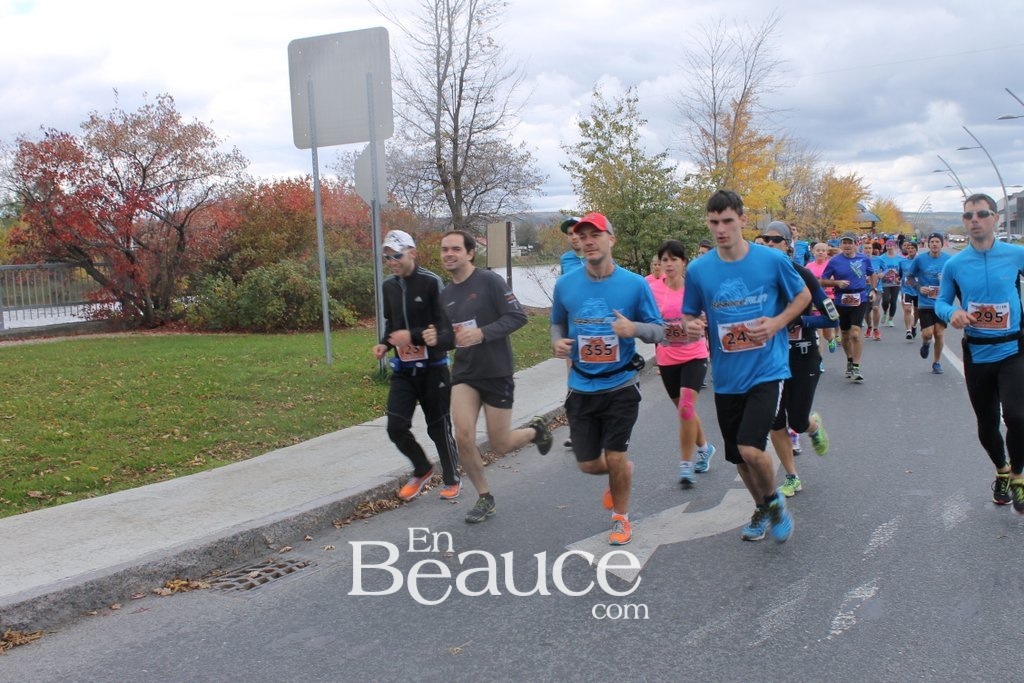 Photoreportage la Beaucerun 2014: Le Départ 325 clichés