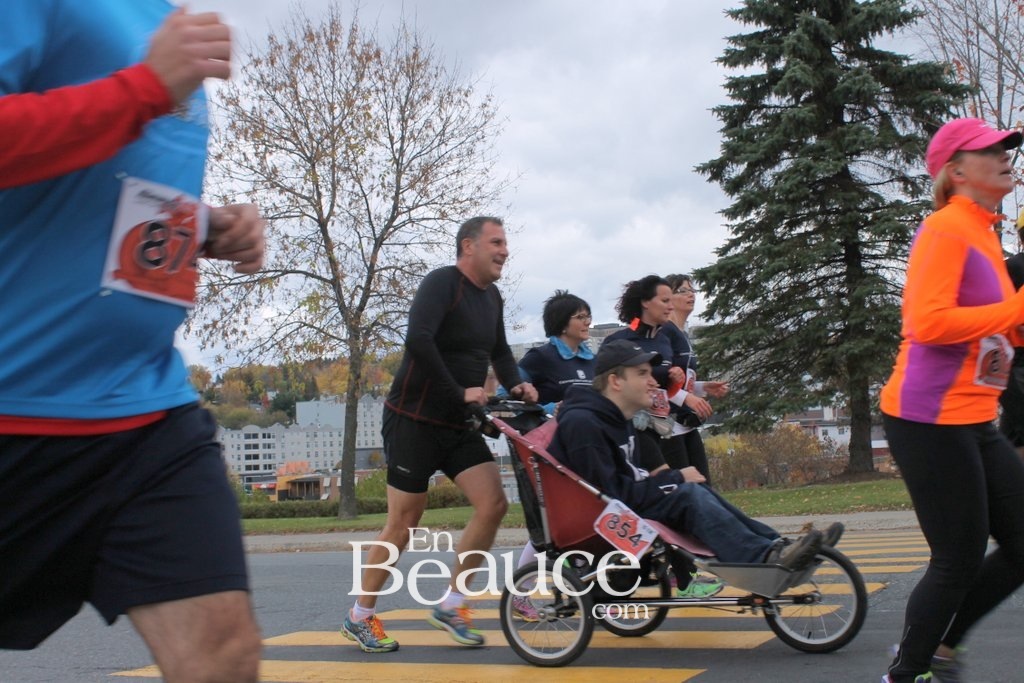 Photoreportage la Beaucerun 2014: Le Départ 325 clichés