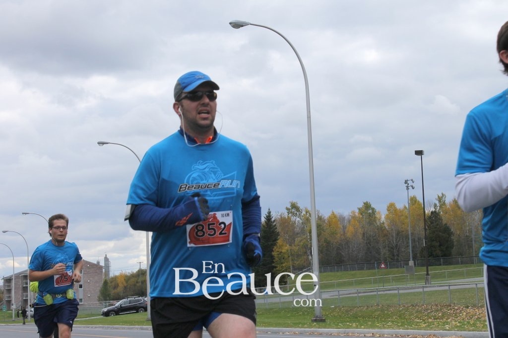 Photoreportage la Beaucerun 2014: Le Départ 325 clichés
