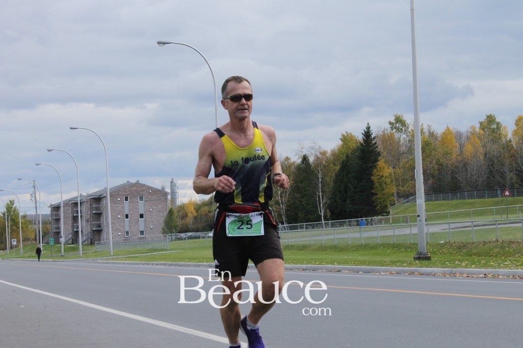 Photoreportage la Beaucerun 2014: Le Départ 325 clichés