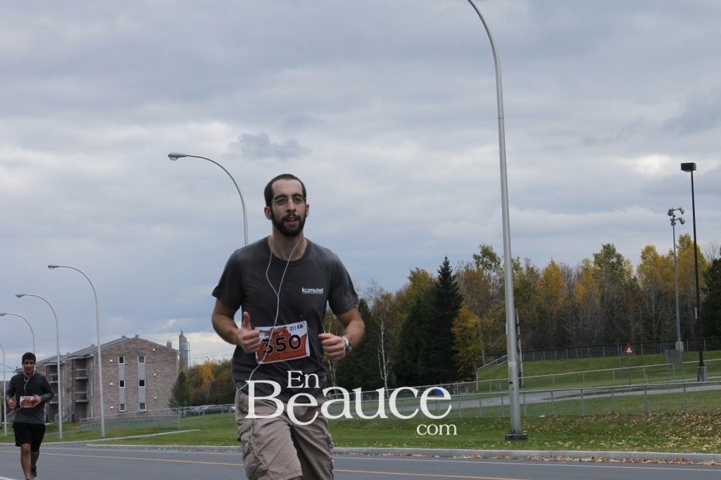 Photoreportage la Beaucerun 2014: Le Départ 325 clichés