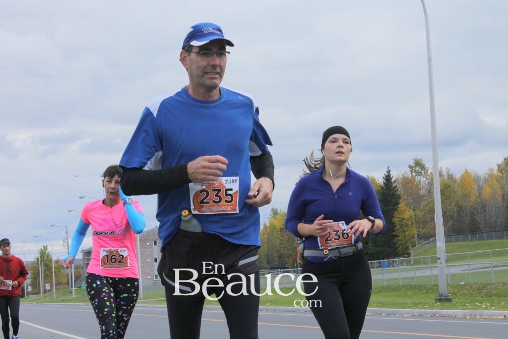 Photoreportage la Beaucerun 2014: Le Départ 325 clichés