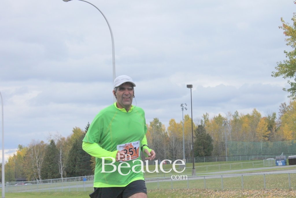 Photoreportage la Beaucerun 2014: Le Départ 325 clichés
