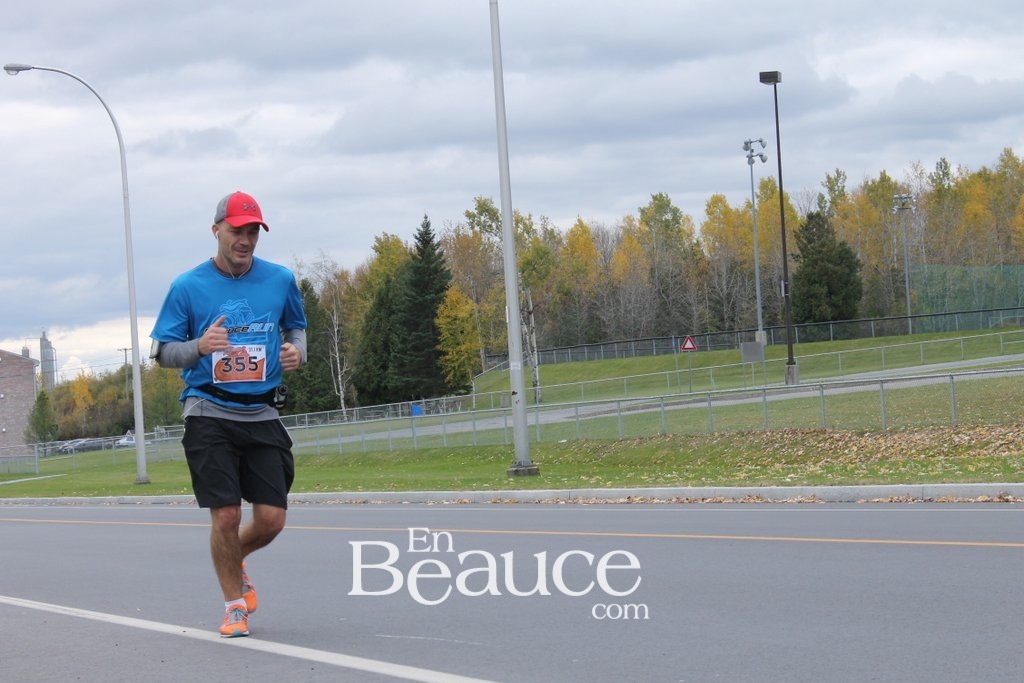 Photoreportage la Beaucerun 2014: Le Départ 325 clichés