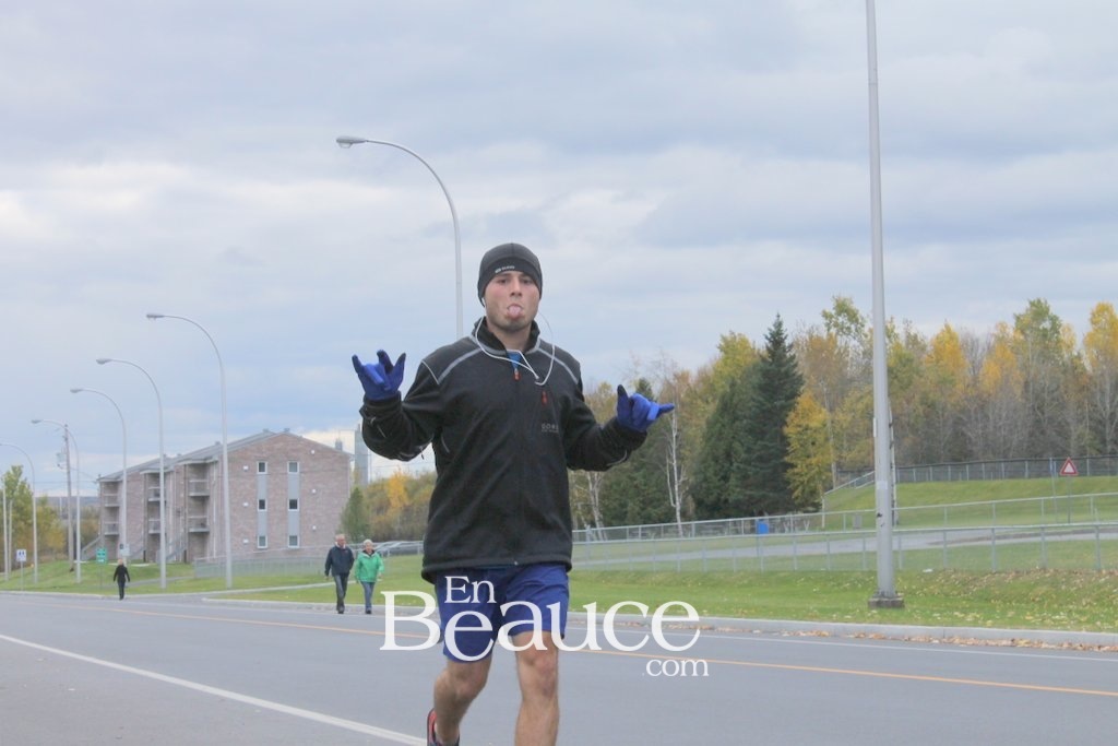 Photoreportage la Beaucerun 2014: Le Départ 325 clichés