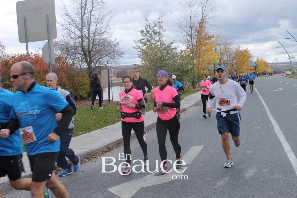 Photoreportage la Beaucerun 2014: Le Départ 325 clichés
