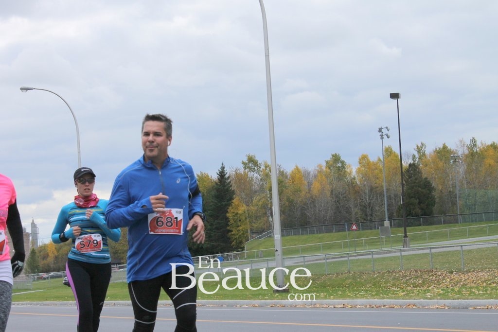 Photoreportage la Beaucerun 2014: Le Départ 325 clichés