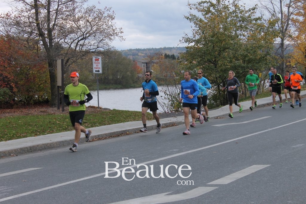 Photoreportage la Beaucerun 2014: Le Départ 325 clichés