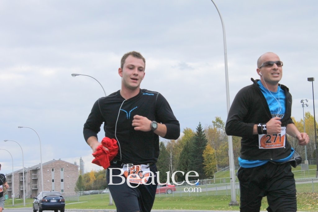 Photoreportage la Beaucerun 2014: Le Départ 325 clichés