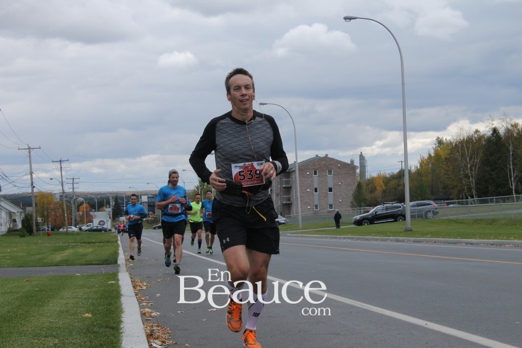 Photoreportage la Beaucerun 2014: Le Départ 325 clichés