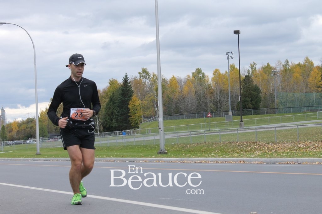 Photoreportage la Beaucerun 2014: Le Départ 325 clichés