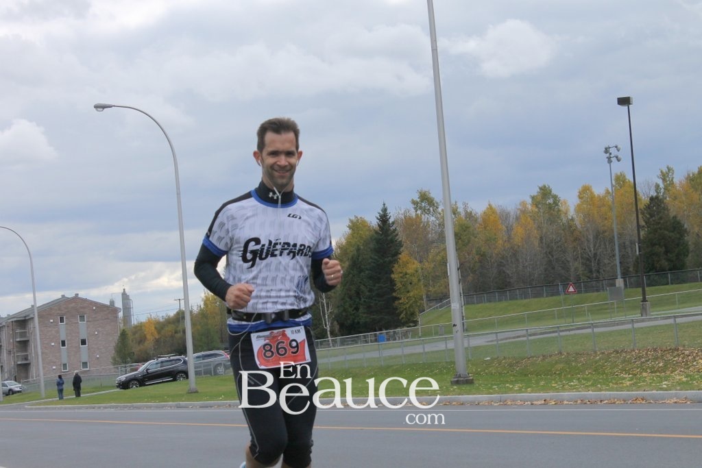 Photoreportage la Beaucerun 2014: Le Départ 325 clichés