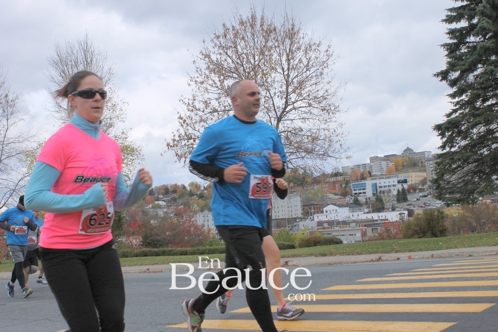 Photoreportage la Beaucerun 2014: Le Départ 325 clichés