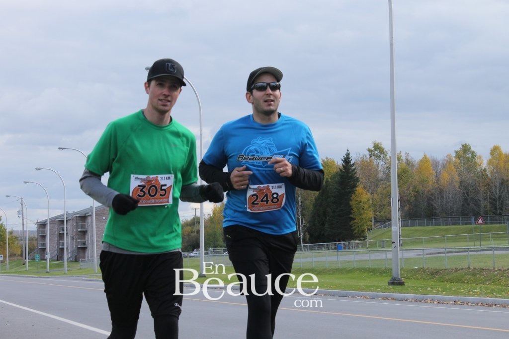 Photoreportage la Beaucerun 2014: Le Départ 325 clichés