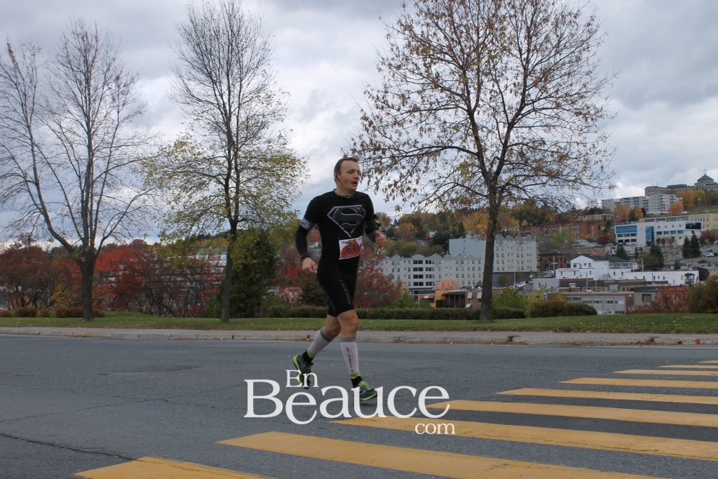 Photoreportage la Beaucerun 2014: Le Départ 325 clichés