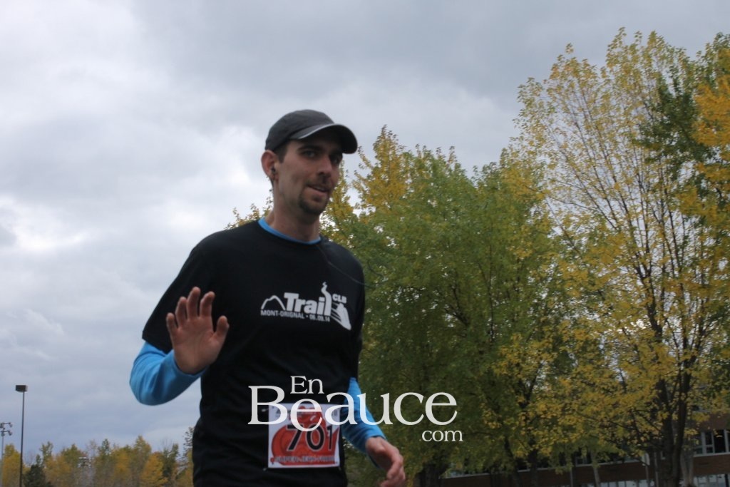 Photoreportage la Beaucerun 2014: Le Départ 325 clichés