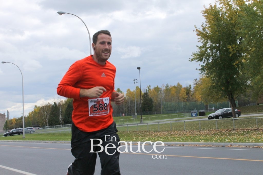 Photoreportage la Beaucerun 2014: Le Départ 325 clichés