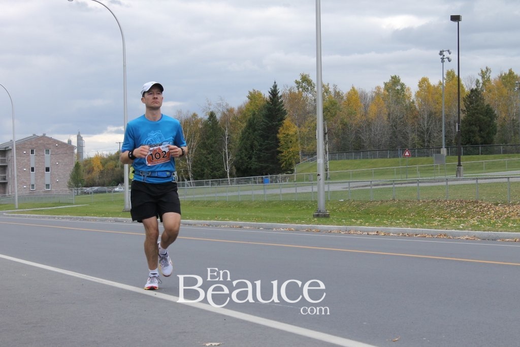 Photoreportage la Beaucerun 2014: Le Départ 325 clichés