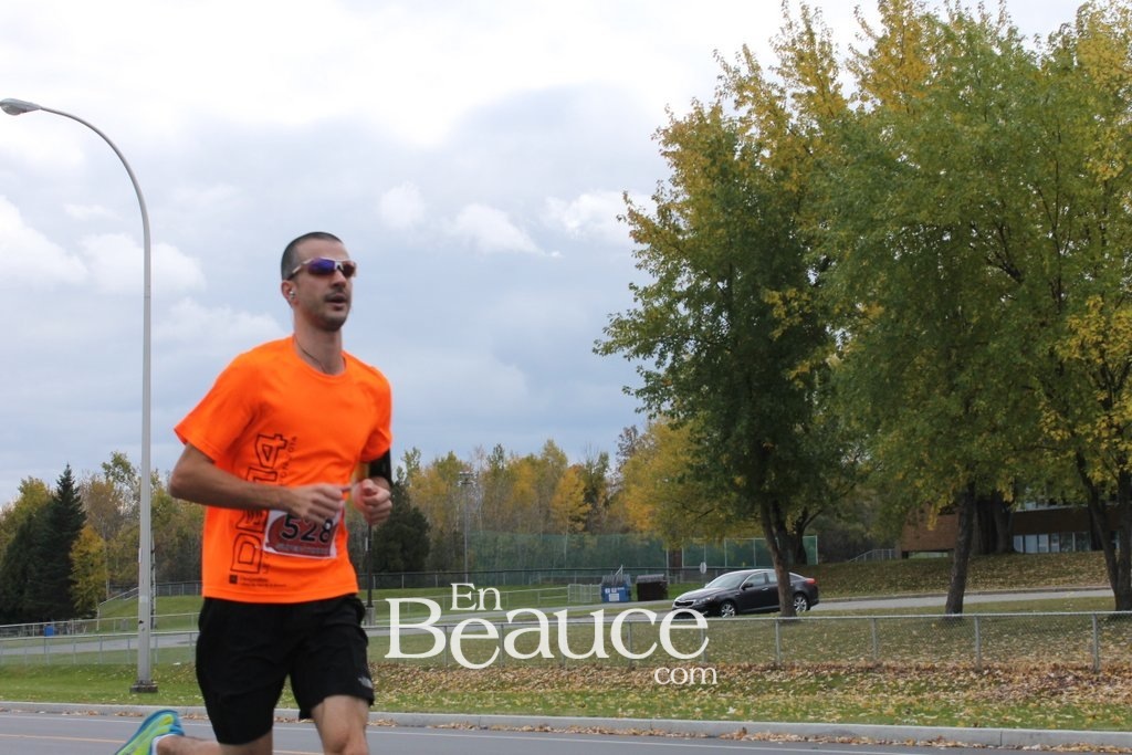 Photoreportage la Beaucerun 2014: Le Départ 325 clichés