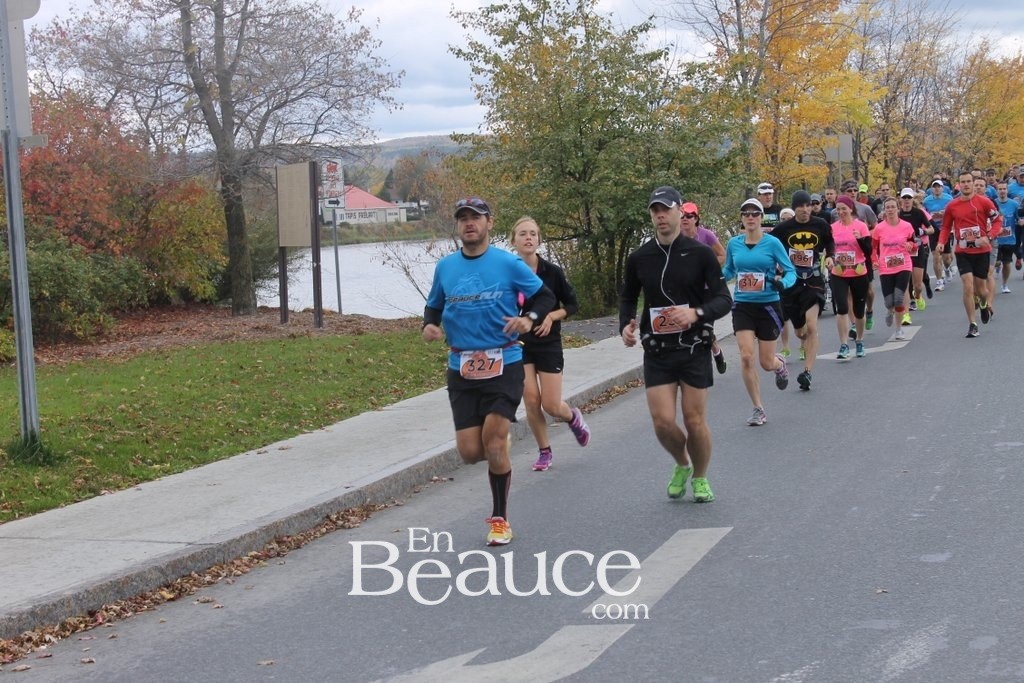 Photoreportage la Beaucerun 2014: Le Départ 325 clichés