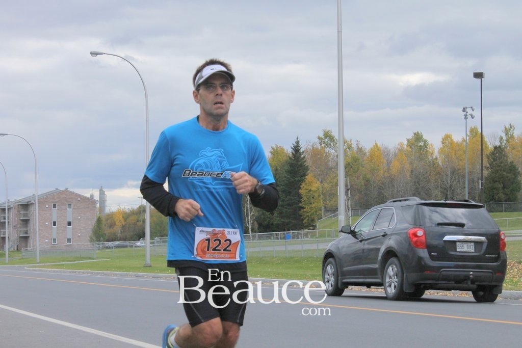 Photoreportage la Beaucerun 2014: Le Départ 325 clichés