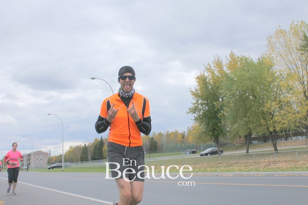 Photoreportage la Beaucerun 2014: Le Départ 325 clichés
