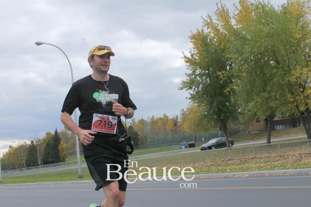 Photoreportage la Beaucerun 2014: Le Départ 325 clichés