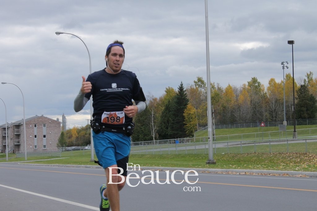 Photoreportage la Beaucerun 2014: Le Départ 325 clichés