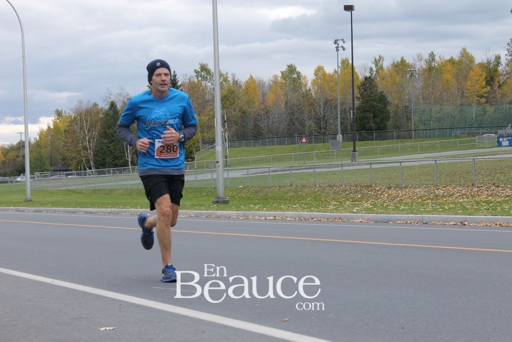 Photoreportage la Beaucerun 2014: Le Départ 325 clichés