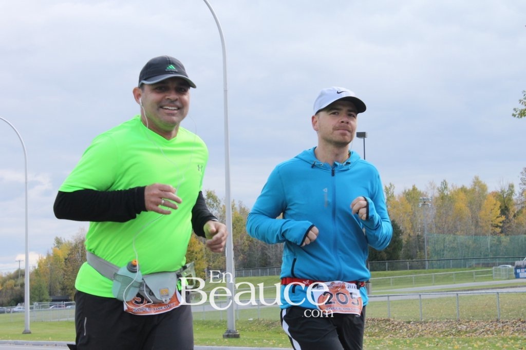 Photoreportage la Beaucerun 2014: Le Départ 325 clichés