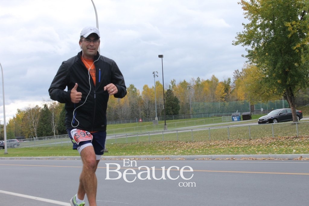 Photoreportage la Beaucerun 2014: Le Départ 325 clichés