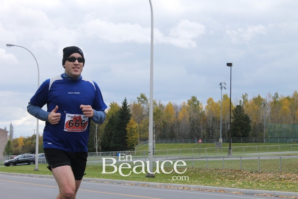 Photoreportage la Beaucerun 2014: Le Départ 325 clichés