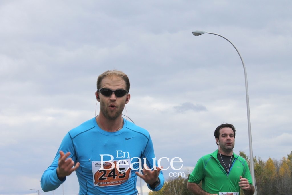 Photoreportage la Beaucerun 2014: Le Départ 325 clichés