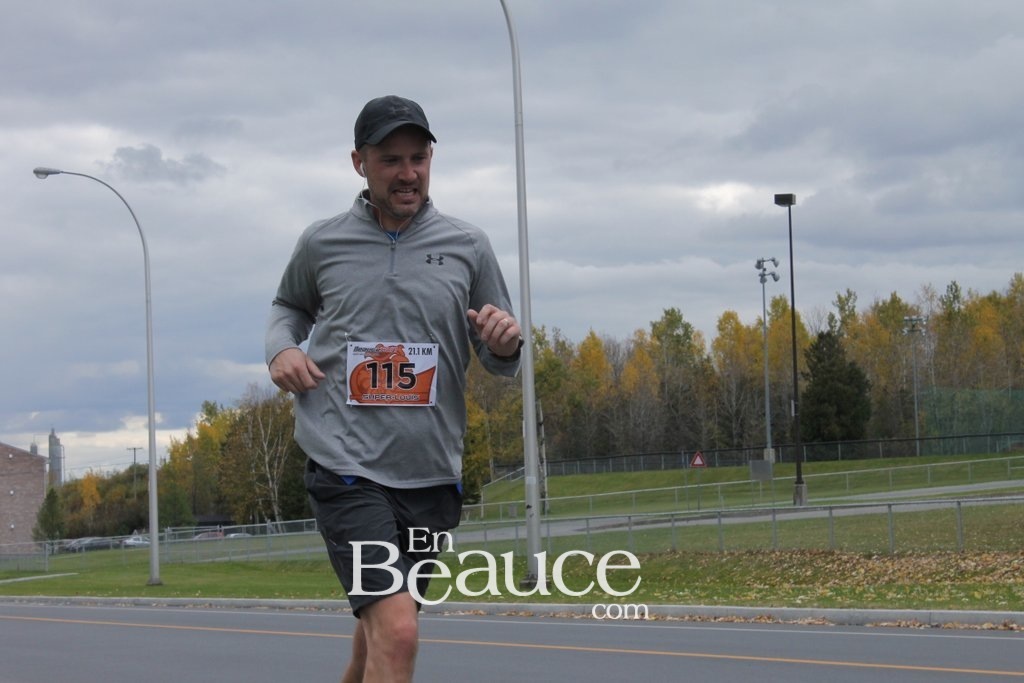 Photoreportage la Beaucerun 2014: Le Départ 325 clichés