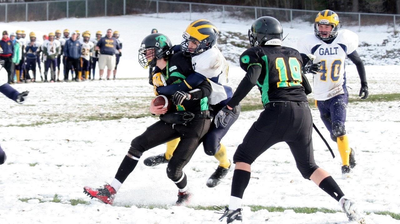 Football scolaire: 2 équipes sur 4 rapportent la bannière de championnat