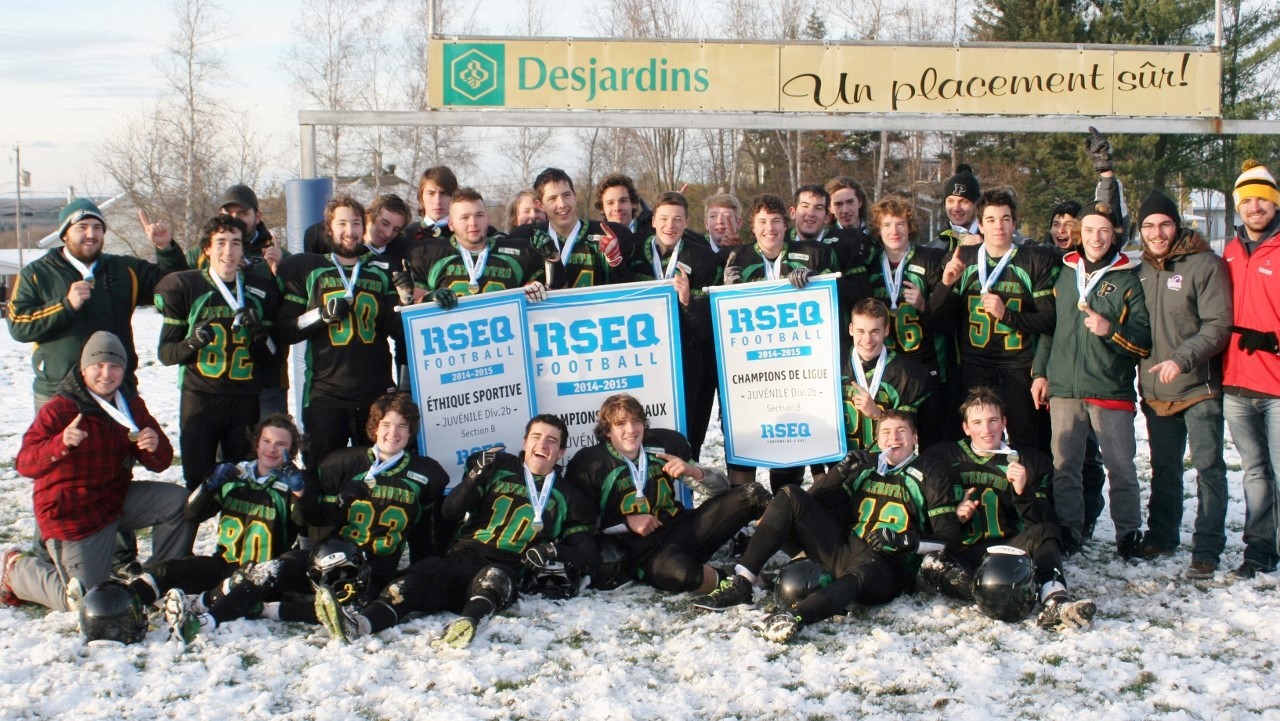 Football scolaire: 2 équipes sur 4 rapportent la bannière de championnat