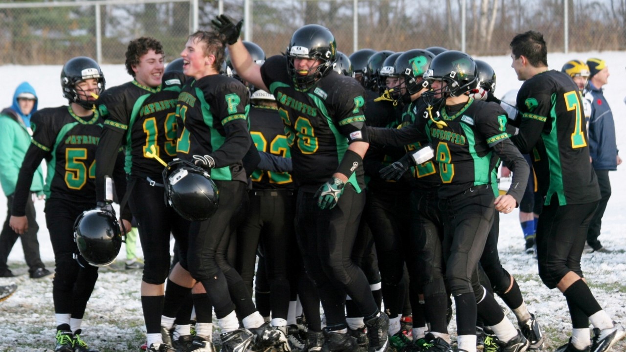 Football scolaire: 2 équipes sur 4 rapportent la bannière de championnat