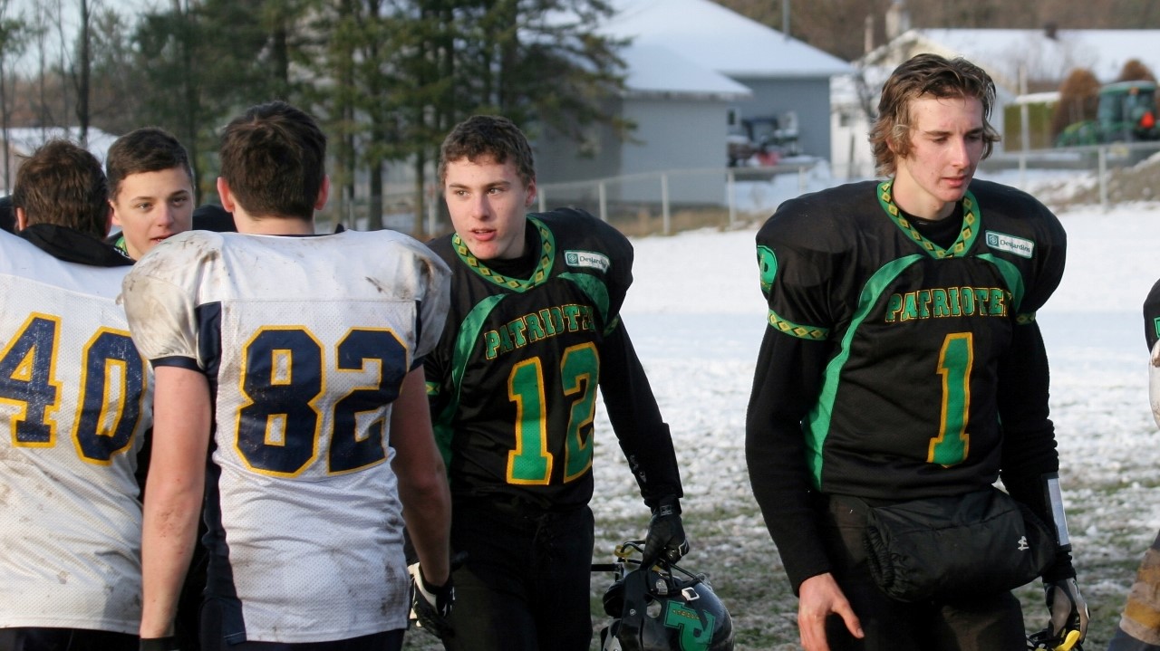Football scolaire: 2 équipes sur 4 rapportent la bannière de championnat