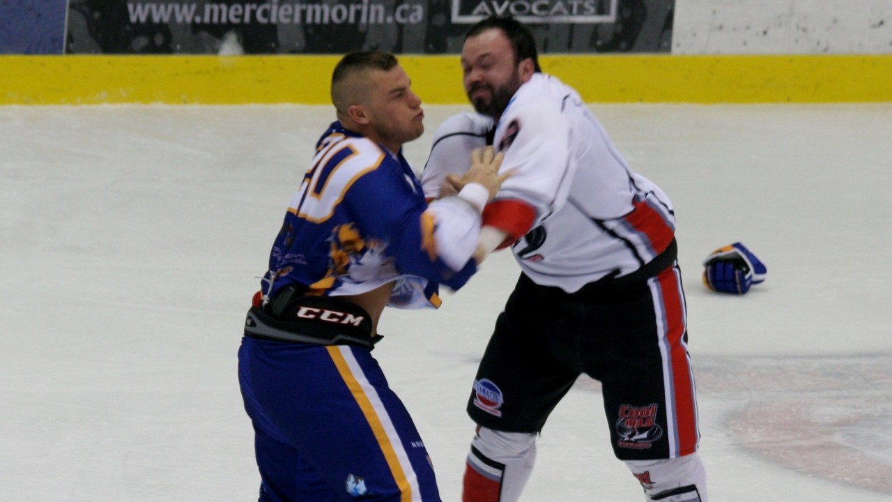 Une victoire de 5-4 du Cool FM 103,5 sur les Prédateurs de Laval