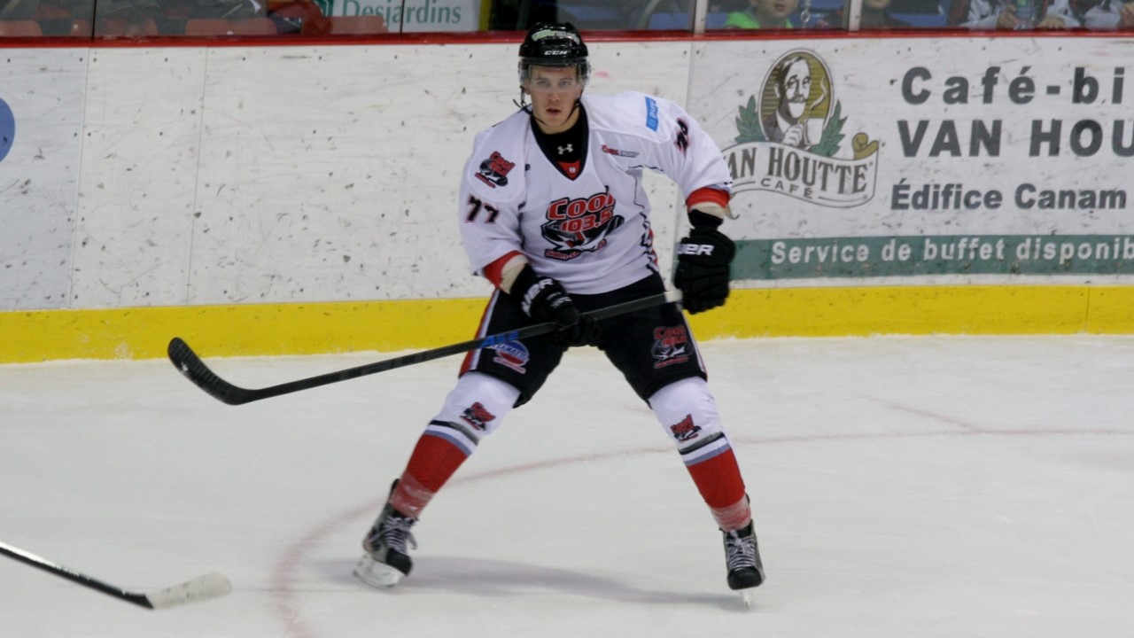 Une victoire de 5-4 du Cool FM 103,5 sur les Prédateurs de Laval