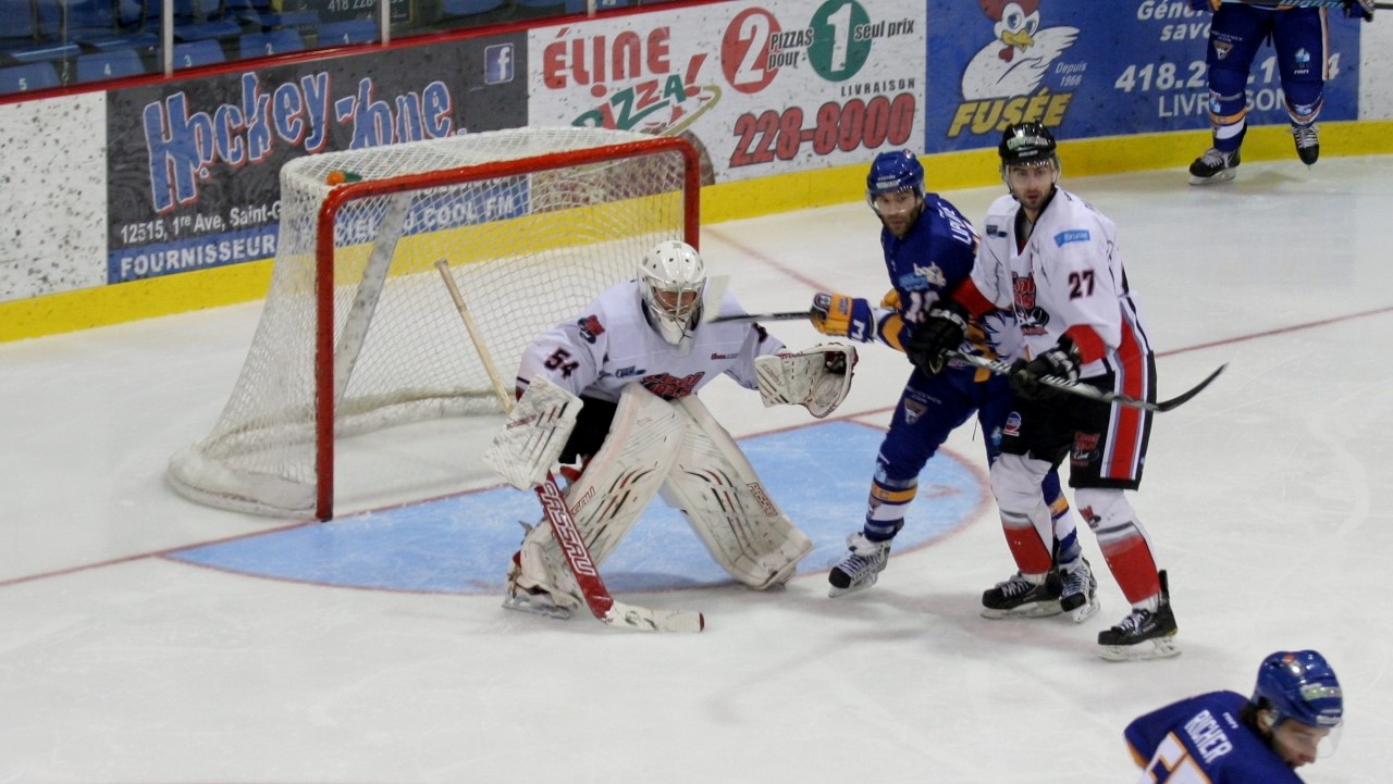 Une victoire de 5-4 du Cool FM 103,5 sur les Prédateurs de Laval