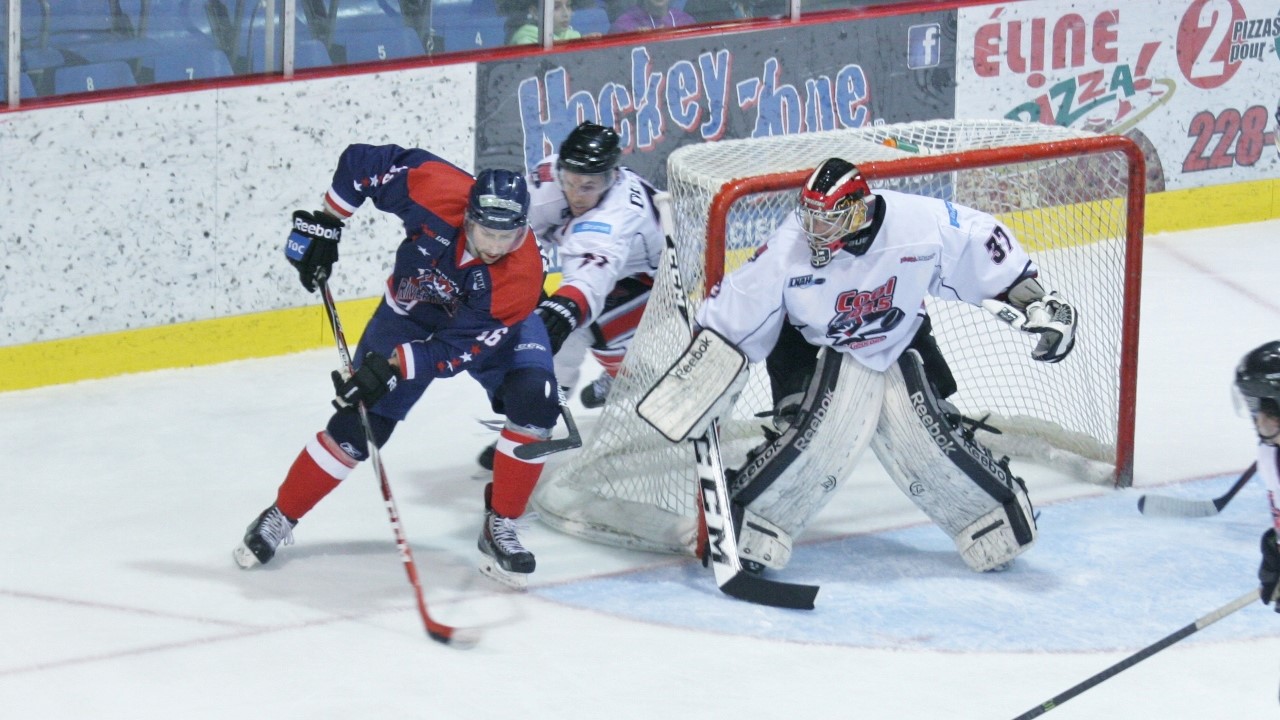 Cool FM: Cornwall revient de l'arrière et l'emporte 3-2 en tirs de barrage