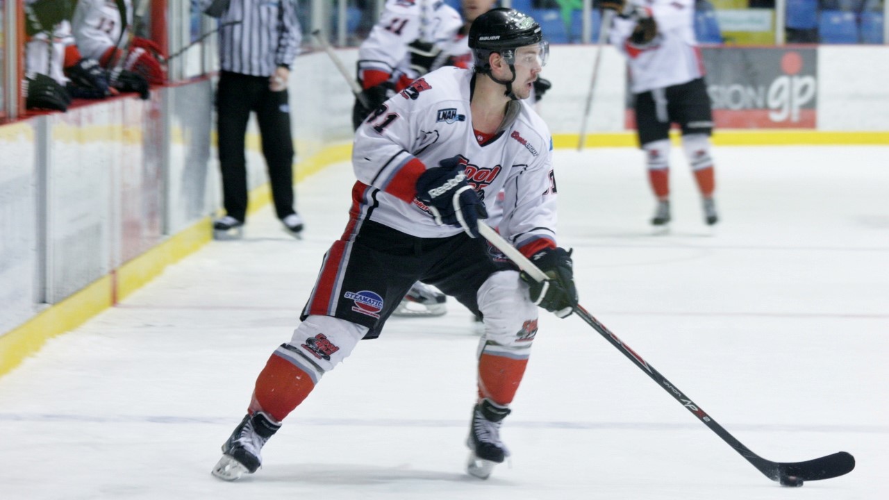 Cool FM: Cornwall revient de l'arrière et l'emporte 3-2 en tirs de barrage