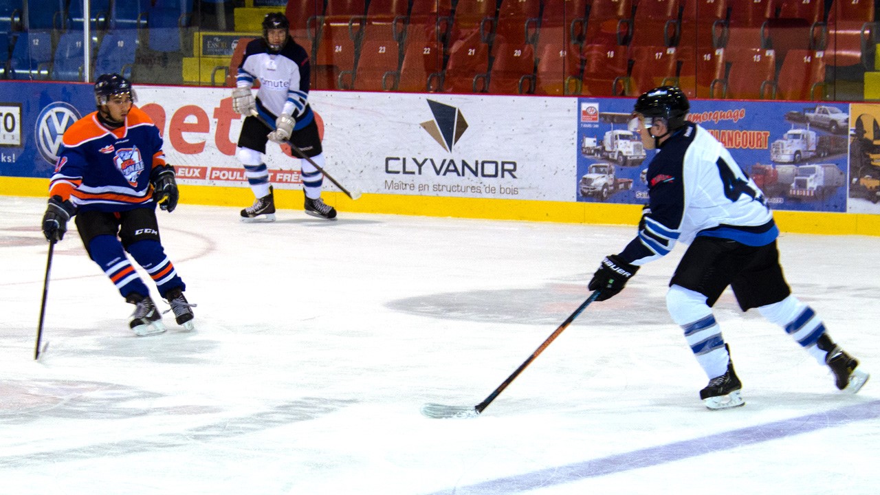 Ce weekend, le Komutel de Saint-Georges a signé deux victoires dans la ligue locale de hockey (LLH) face à l’Hôtel-National de Tring-Jonction.