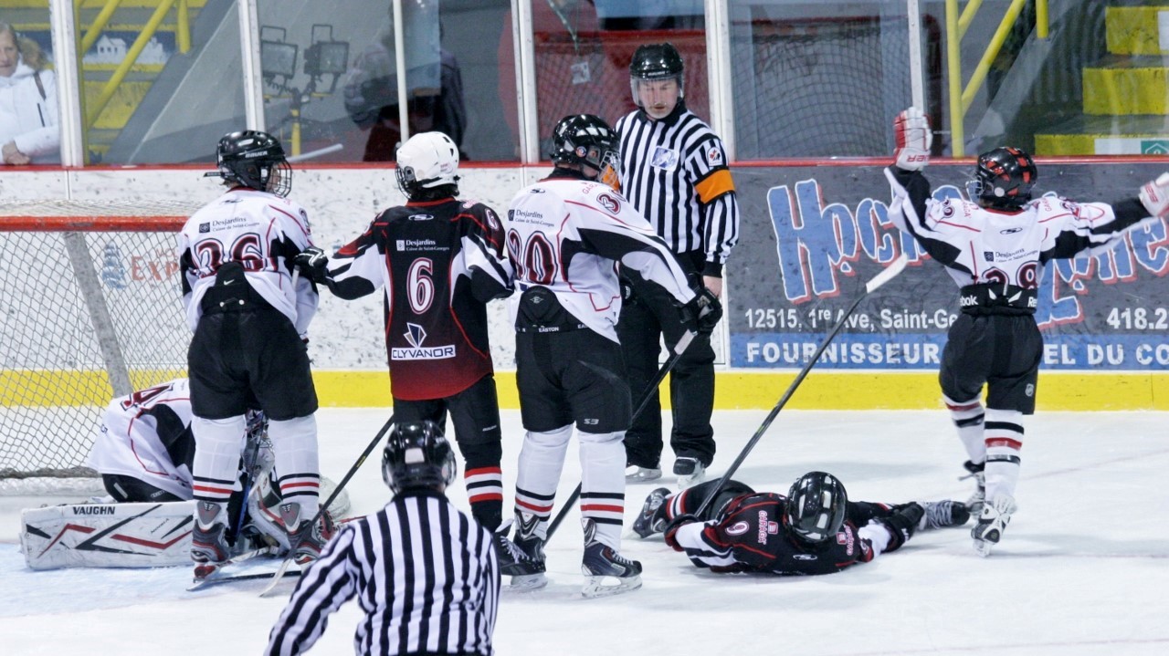 Tournoi Bantam: les Hurricanes de Mashteuiatsh étaient trop forts