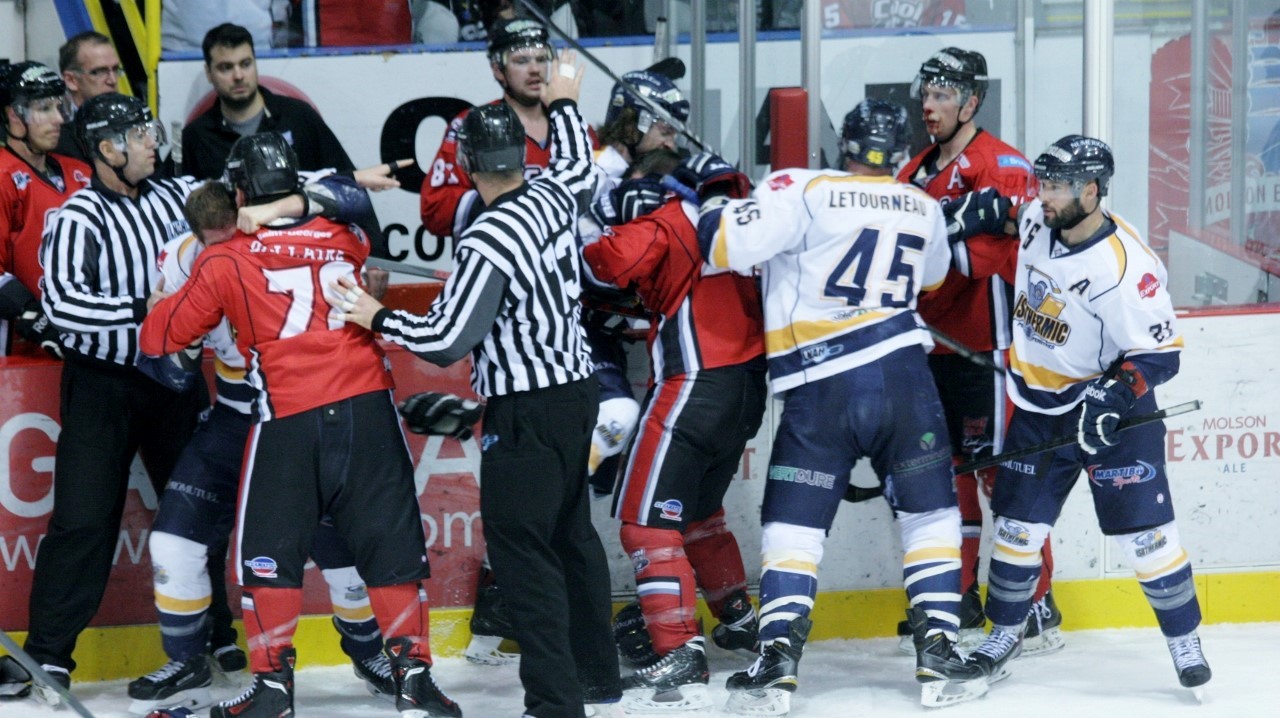Thetford Mines jubile en signant une 2e victoire en 6 matchs contre le Cool FM cette saison