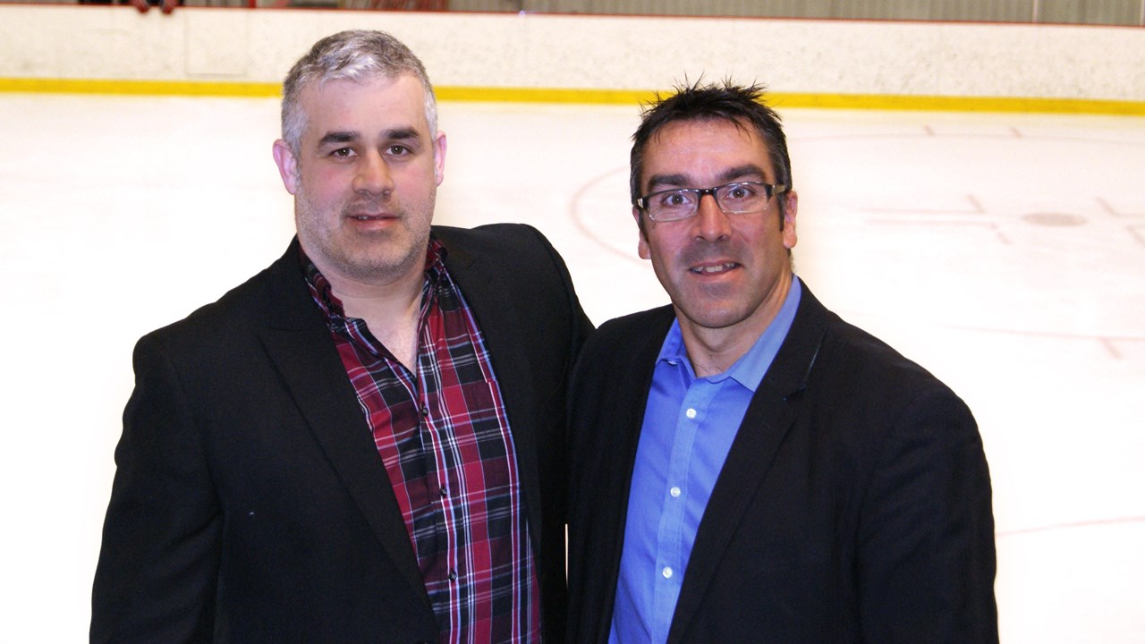 Raymond Delarosbil et Steve Gosselin sont inquiets de voir les foules en baisses dans la LNAH
