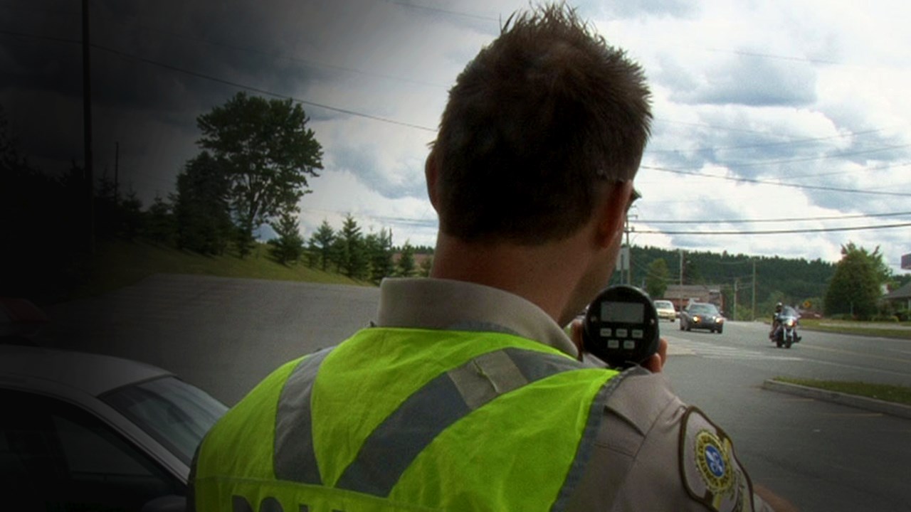 La SQ intercepte un individu qui roulait à 150km/h dans une zone de 50km/h à Saint-Martin