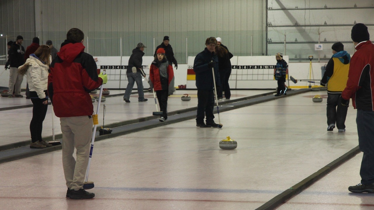 Première édition d'un tournoi de curling à Saint-Honoré