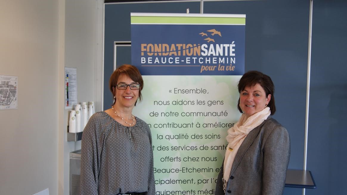 Élise Dion, anciennement de la Fondation des Centres d'hébergement et CLSC de Beauce, et Manon Veilleux de la Fondation du CHBE